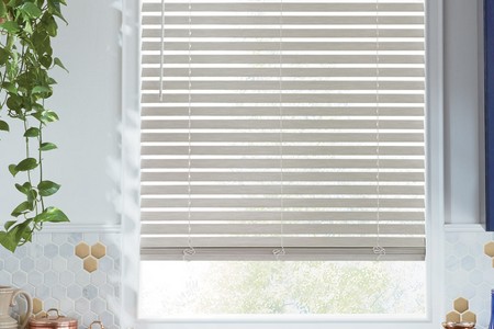 Faux wood blinds stylish resistant choice for home